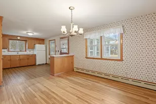 6 Myrtle St, Mendon, MA 01756 - Photo 6