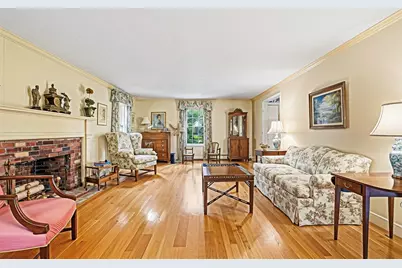 18 Coolidge Road, Wayland, MA 01778 - Photo 4