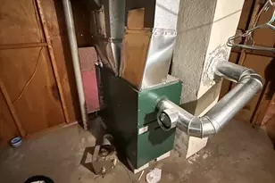 137 Carnavon Cir, Springfield, MA 01109 - Photo 24