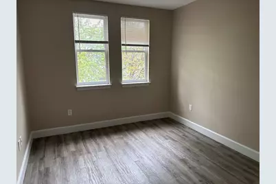 34 Sumner Ave #301, Springfield, MA 01108 - Photo 4