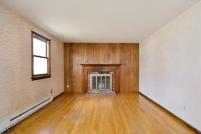 21 Carmel Ln, Agawam, MA 01030 - Photo 6