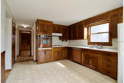 21 Carmel Ln, Agawam, MA 01030 - Photo 18