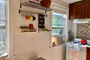 37 Lawrence St, Boston, MA 02116 - Photo 4