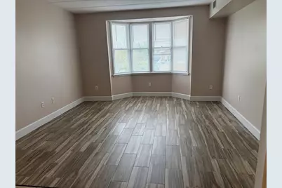 34 Sumner Ave #411, Springfield, MA 01108 - Photo 4