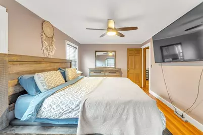 76 Clearwater Dr, Boston, MA 02126 - Photo 18