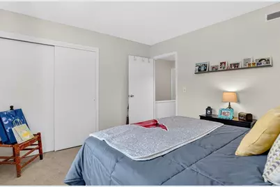 80 Yorktown Dr #80, Springfield, MA 01108 - Photo 18