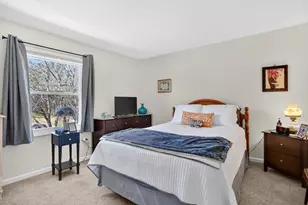 80 Yorktown Dr, Springfield, MA 01108 - Photo 14