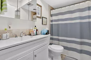 80 Yorktown Dr, Springfield, MA 01108 - Photo 16