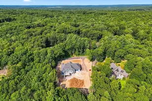 307 S E Main St, Douglas, MA 01516 - Photo 32