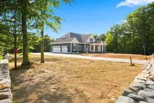 307 S E Main St, Douglas, MA 01516 - Photo 4