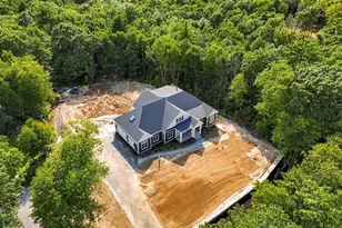 307 S E Main St, Douglas, MA 01516 - Photo 2