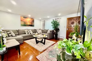 56 Loxwood St, Worcester, MA 01604 - Photo 2