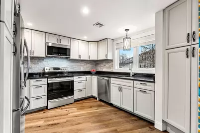 126 Merrimac #9, Newburyport, MA 01950 - Photo 4