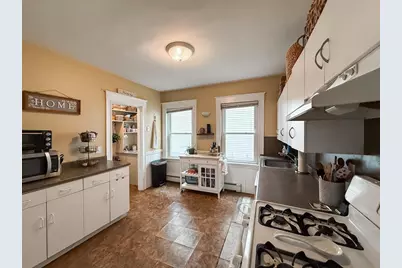 10 Hunnewell Ave #10, Boston, MA 02135 - Photo 4