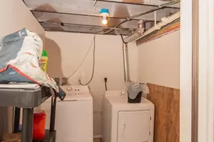 26 Vinson St, Worcester, MA 01605 - Photo 8