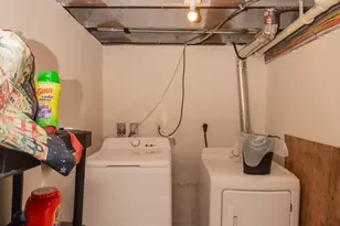 26 Vinson St, Worcester, MA 01605 - Photo 24