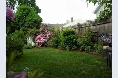 21 Vincent #21, Belmont, MA 02478 - Photo 2