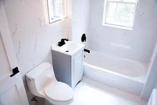 33 Hammond Pond Pkwy, Newton, MA 02467 - Photo 8