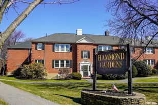 33 Hammond Pond Pkwy, Newton, MA 02467 - Photo 10