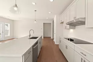 5 Peters Farm Wy, Westborough, MA 01581 - Photo 2