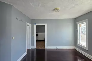 21 Chapel St, Springfield, MA 01109 - Photo 12