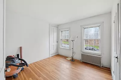 1177 Northampton St, Holyoke, MA 01040 - Photo 12