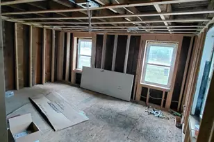 247 Pecks Rd, Pittsfield, MA 01201 - Photo 4