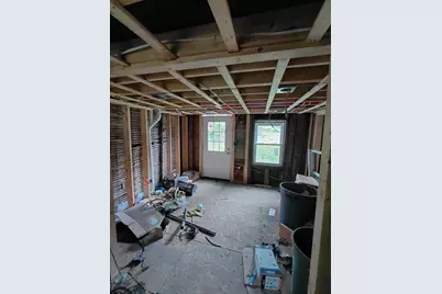 247 Pecks Rd, Pittsfield, MA 01201 - Photo 10