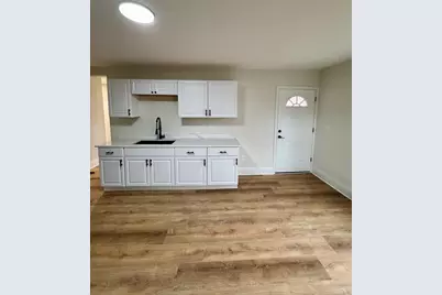 192 Chestnut St, Holyoke, MA 01040 - Photo 18