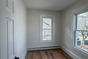 192 Chestnut St, Holyoke, MA 01040 - Photo 28