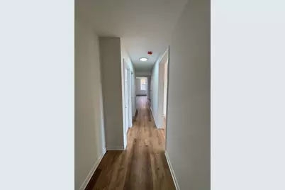 192 Chestnut St, Holyoke, MA 01040 - Photo 4