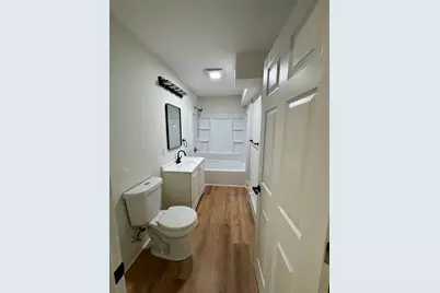 192 Chestnut St, Holyoke, MA 01040 - Photo 22