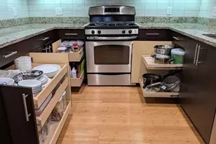 2009 Symmes Cir, Arlington, MA 02474 - Photo 4