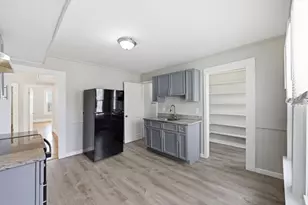 21-23 Continental St, Springfield, MA 01108 - Photo 8