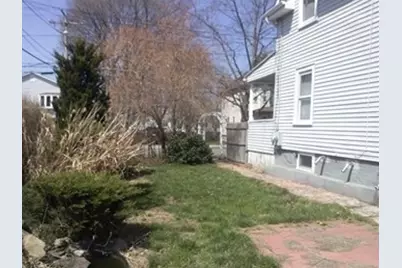 35 Spring St #1, Medford, MA 02155 - Photo 6