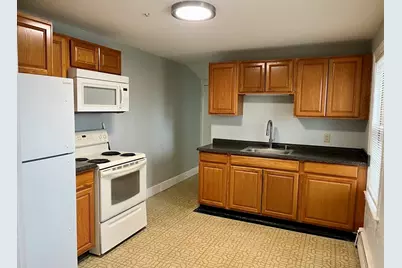 277 W Elm St #4, Brockton, MA 02301 - Photo 2