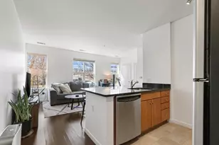 4 Repton Circle, Watertown, MA 02472 - Photo 8