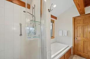 4 Bridge St, Auburn, MA 01501 - Photo 22