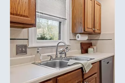 37 Drake Rd #37, Fitchburg, MA 01420 - Photo 10