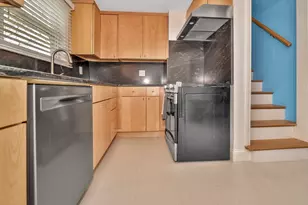 38 Grassmere Rd, Boston, MA 02136 - Photo 10