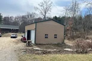 22 Carpenter Rd, Dudley, MA 01570 - Photo 16