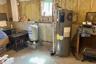 22 Carpenter Rd, Dudley, MA 01570 - Photo 12