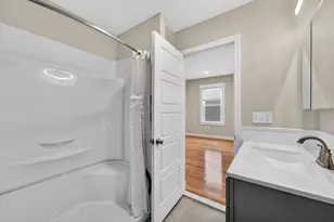 42 Almont St, Medford, MA 02155 - Photo 16