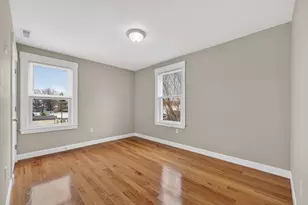 42 Almont St, Medford, MA 02155 - Photo 4