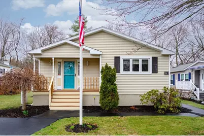 19 Hawthorne Street, Rockland, MA 02370 - Photo 2