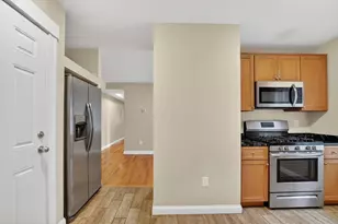 25 Main St, Somerville, MA 02145 - Photo 14
