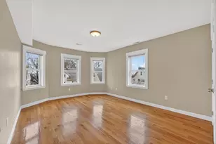 25 Main St, Somerville, MA 02145 - Photo 2