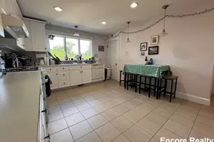 9 Kenwood St, Brookline, MA 02446 - Photo 10