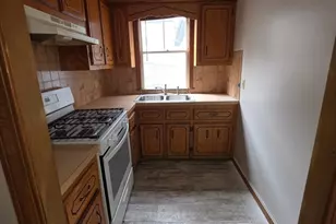 211 Colombia St, Fall River, MA 02721 - Photo 6
