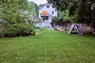 381 Washington St, Melrose, MA 02176 - Photo 4